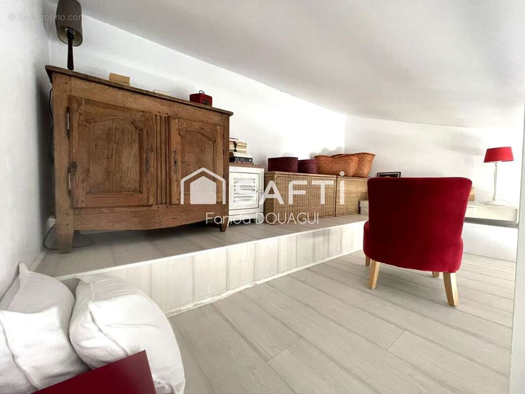 Photo 8 - Appartement à SAINT-RAPHAEL