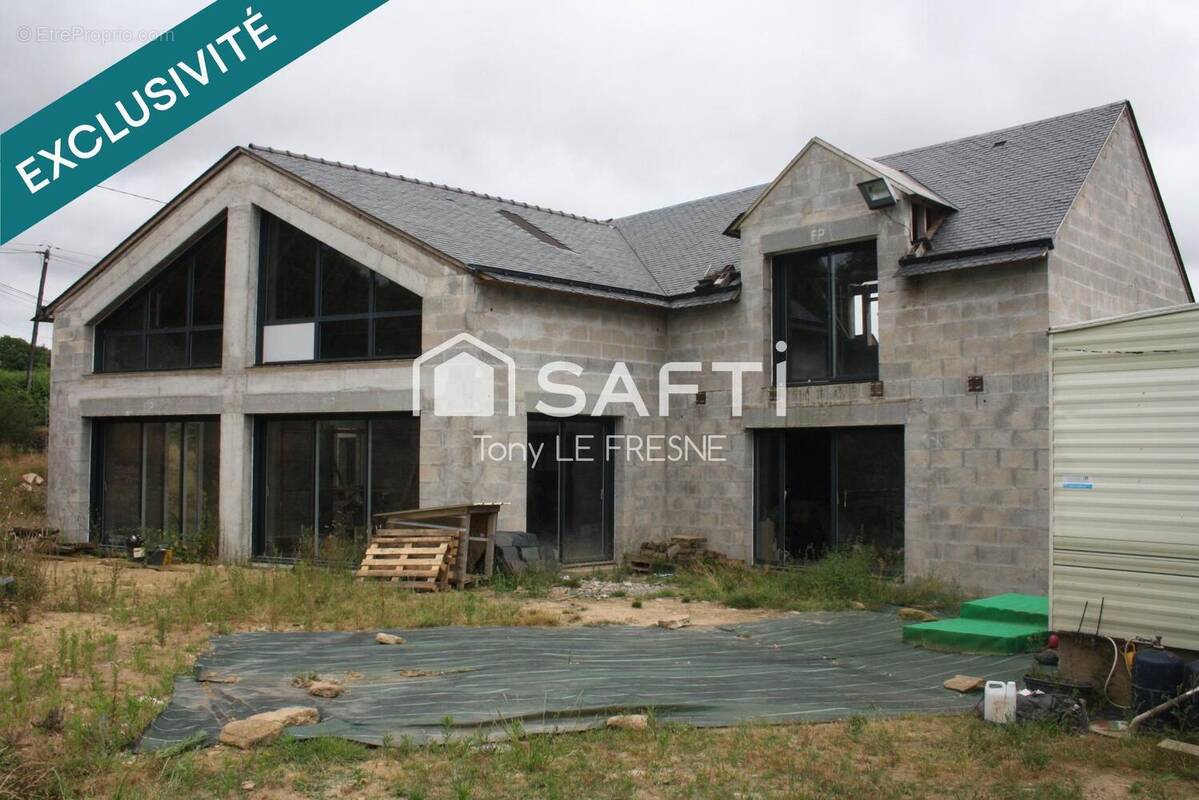 Photo 1 - Maison à SAINT-ALLOUESTRE