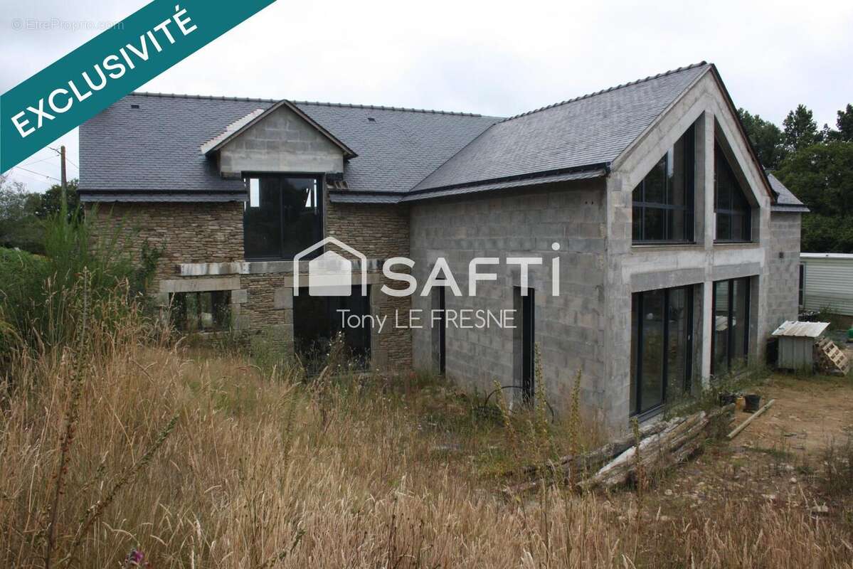 Photo 2 - Maison à SAINT-ALLOUESTRE