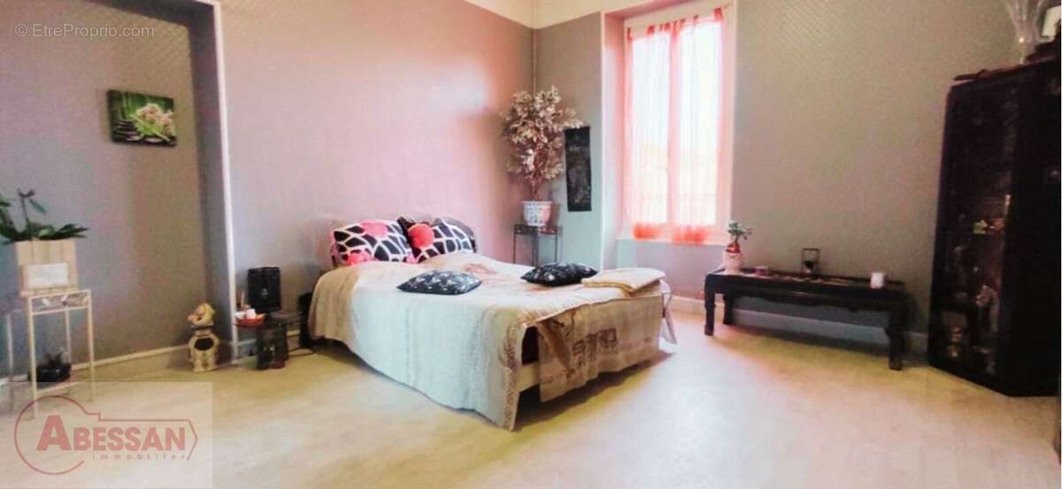 Maison à BOISSET-ET-GAUJAC