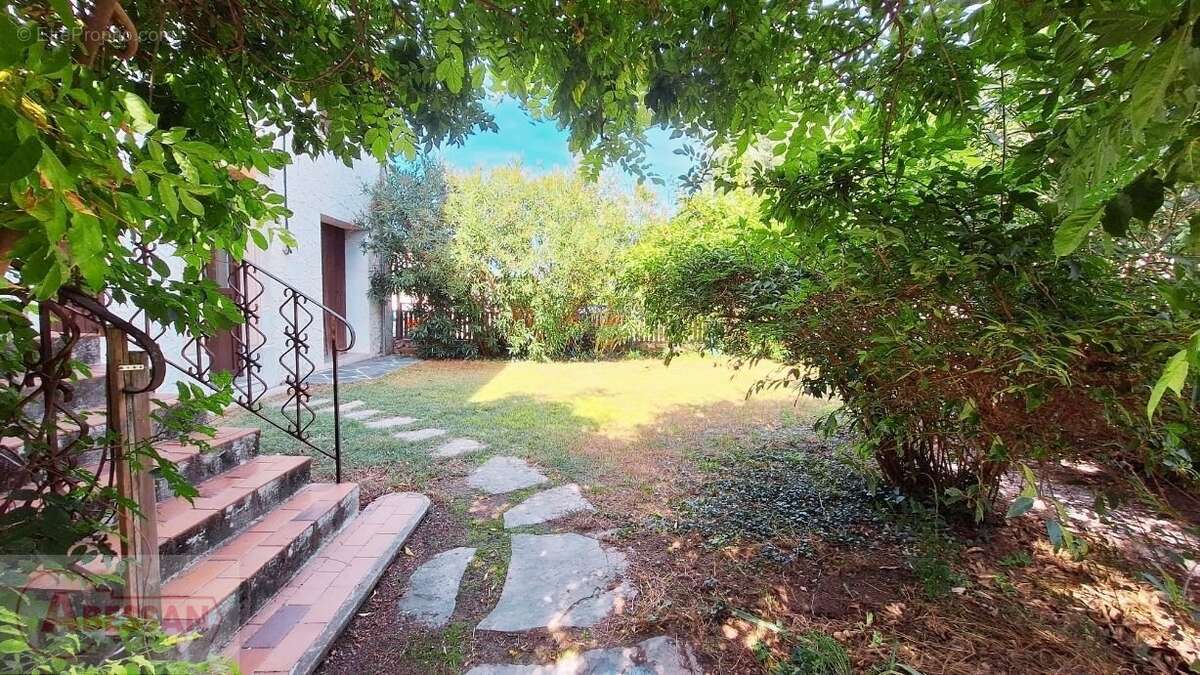 Maison à BOISSET-ET-GAUJAC