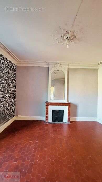 Maison à BOISSET-ET-GAUJAC