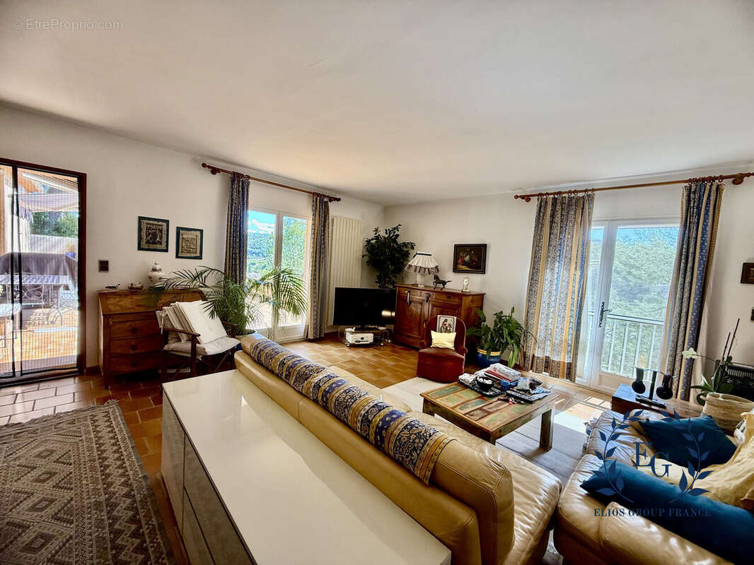 Maison à LA DESTROUSSE