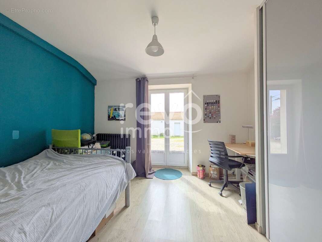 Maison à ROCHESERVIERE