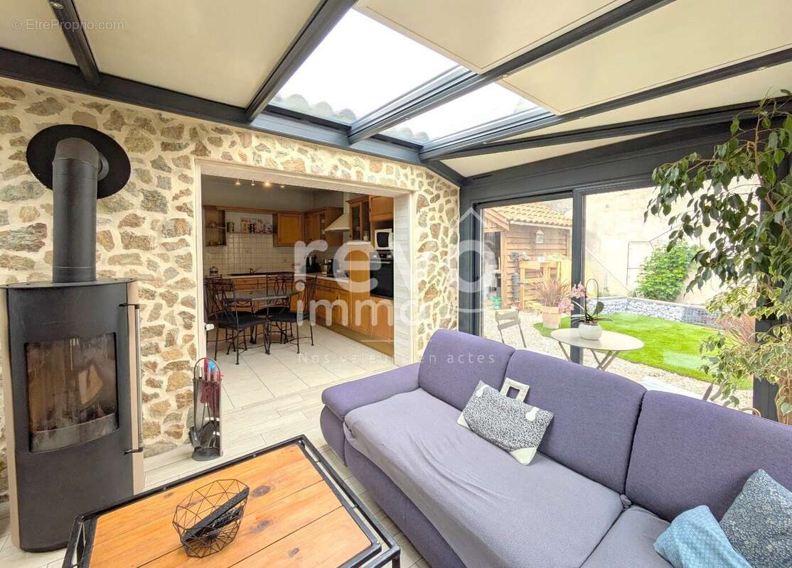 Maison à ROCHESERVIERE