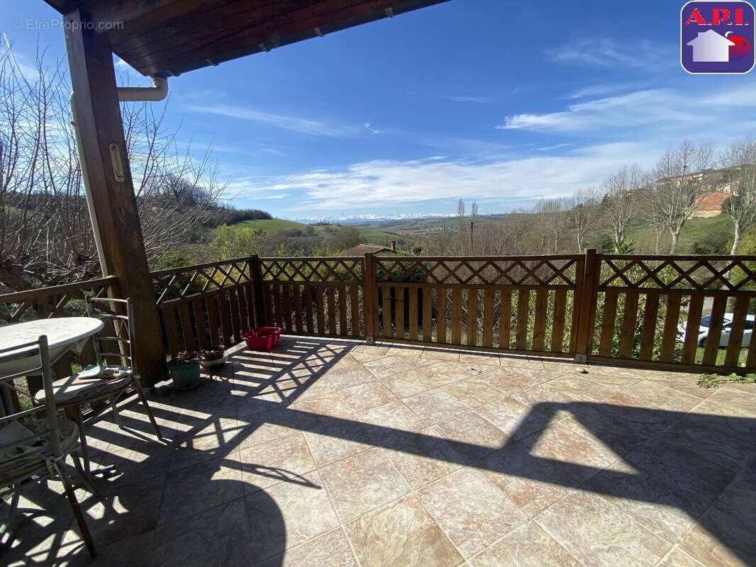 Maison à LEZAT-SUR-LEZE