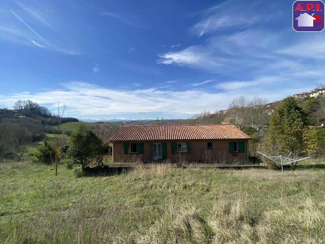 Maison à LEZAT-SUR-LEZE