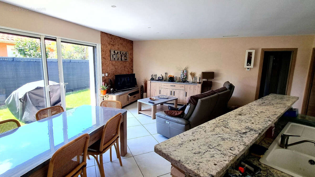 Maison à LIT-ET-MIXE