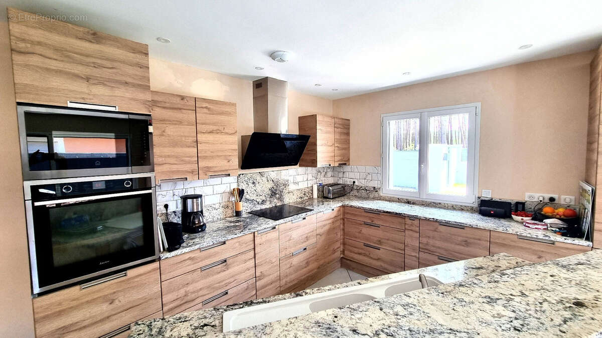 Maison à LIT-ET-MIXE