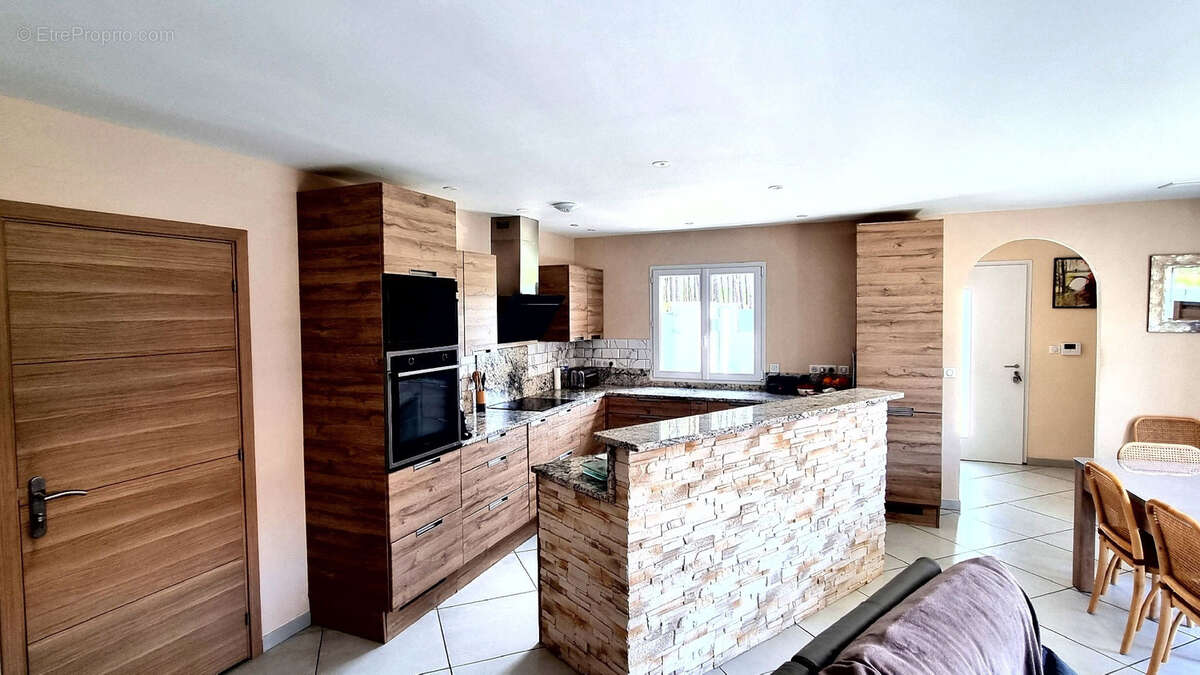 Maison à LIT-ET-MIXE