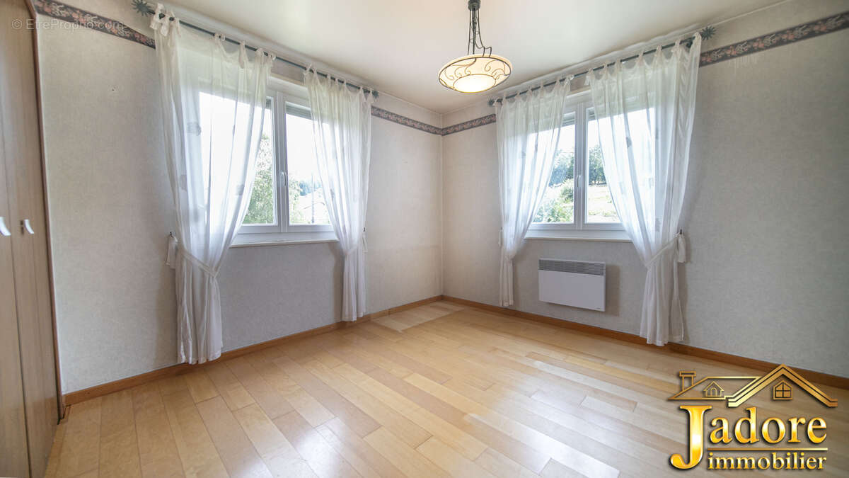 Maison à SAULCY-SUR-MEURTHE