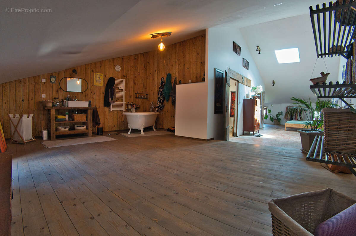 Maison à TOUROUZELLE