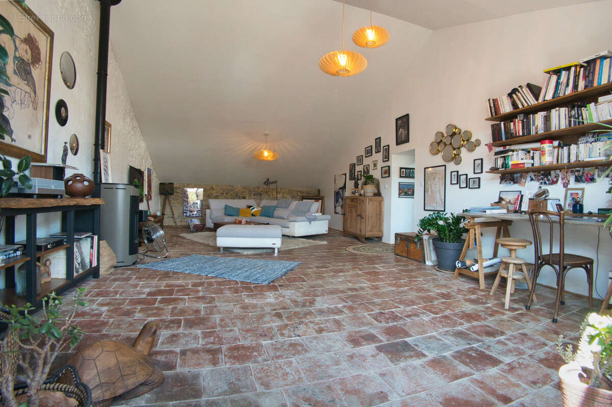 Maison à TOUROUZELLE