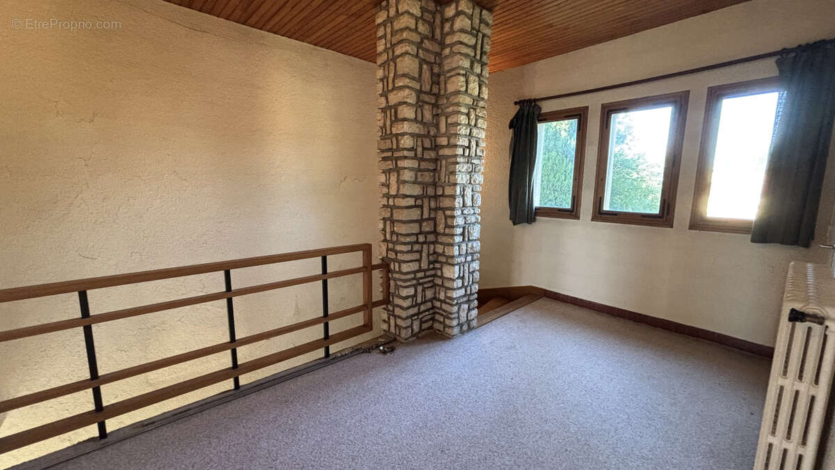 Maison à ROMANS-SUR-ISERE