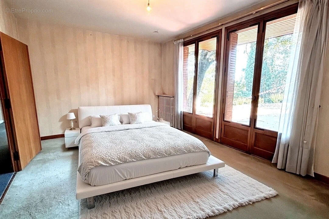 Maison à ROMANS-SUR-ISERE