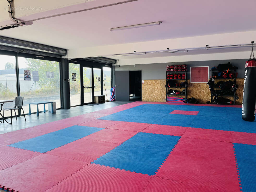 Commerce à L&#039;ISLE-JOURDAIN