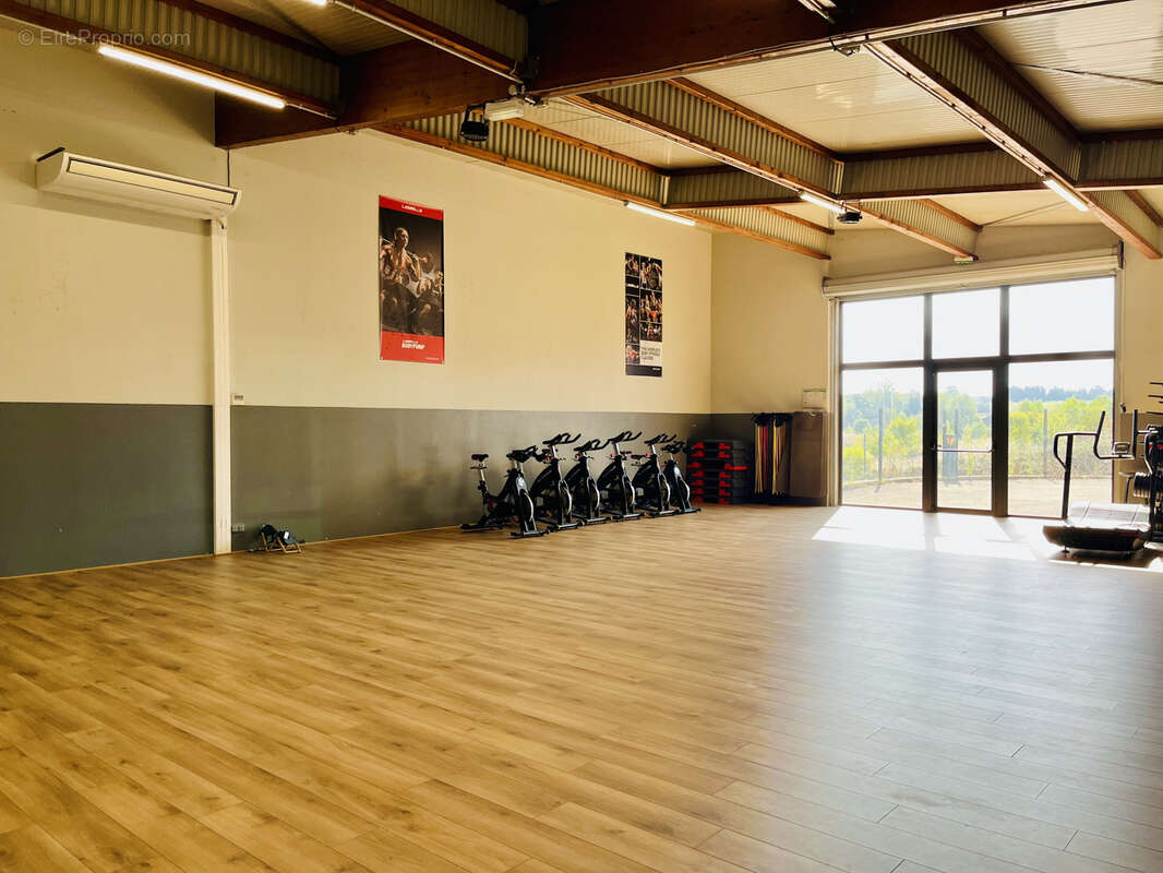 Commerce à L&#039;ISLE-JOURDAIN