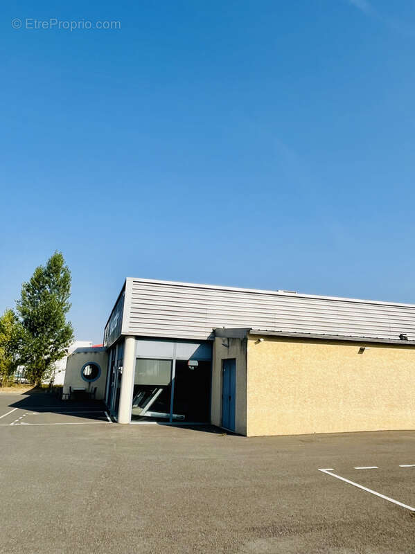 Commerce à L&#039;ISLE-JOURDAIN