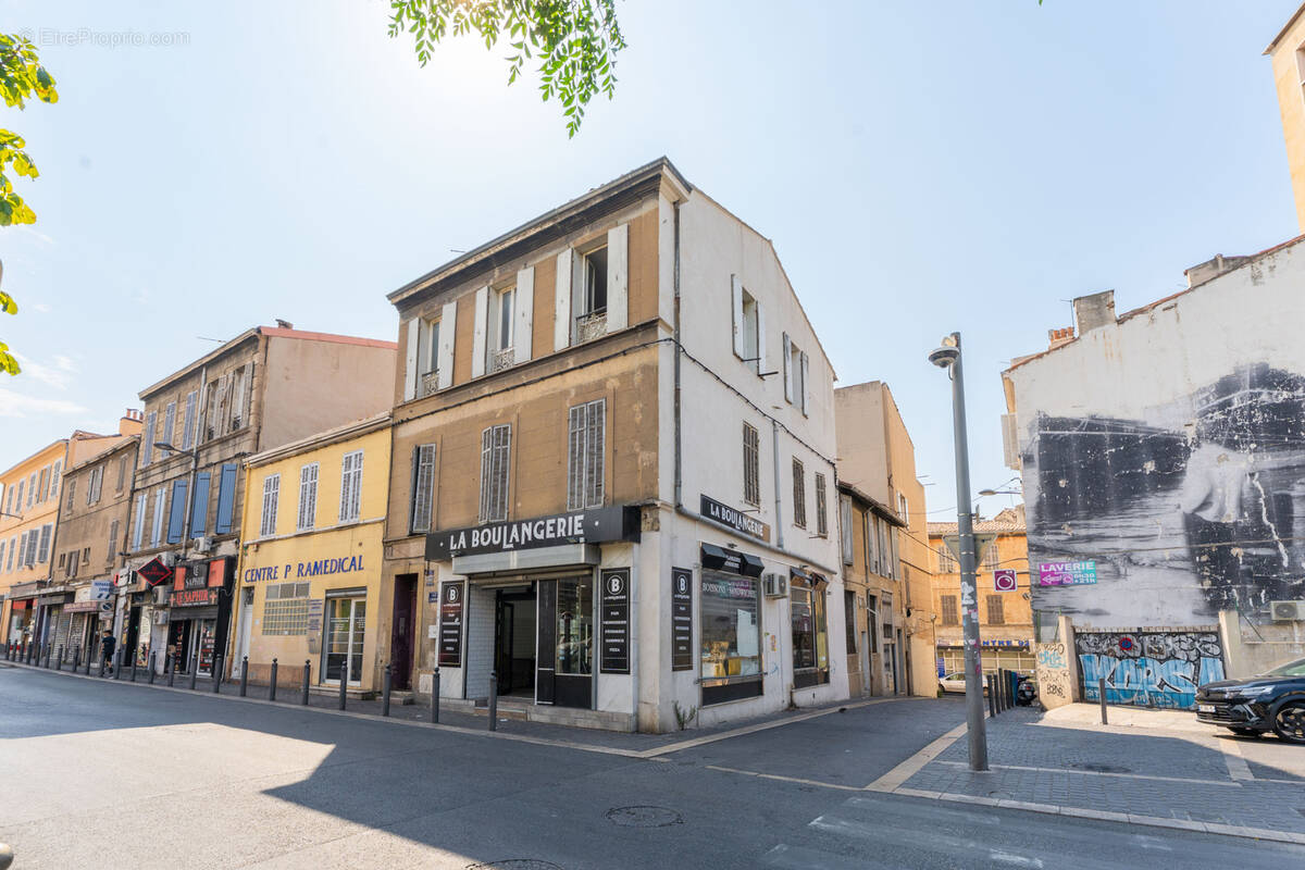 Appartement à MARSEILLE-3E