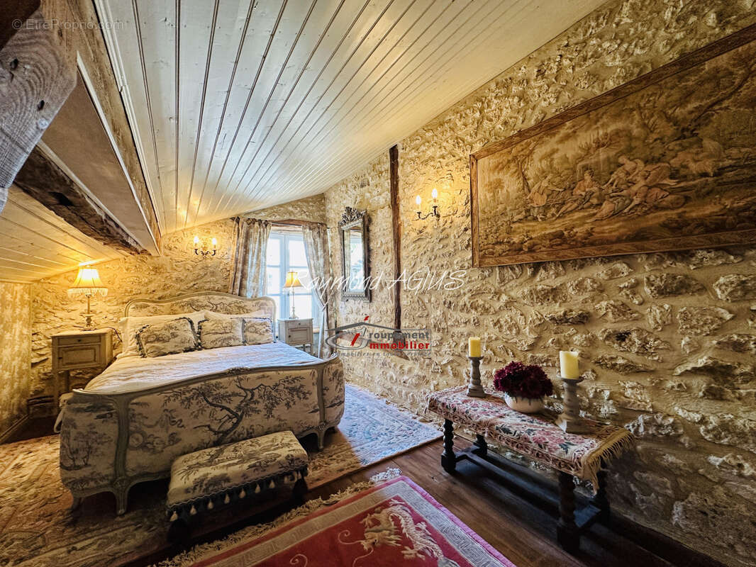 Maison à SAUSSIGNAC