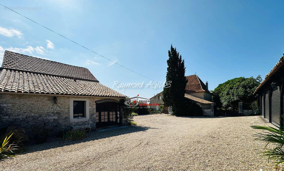 Maison à SAUSSIGNAC
