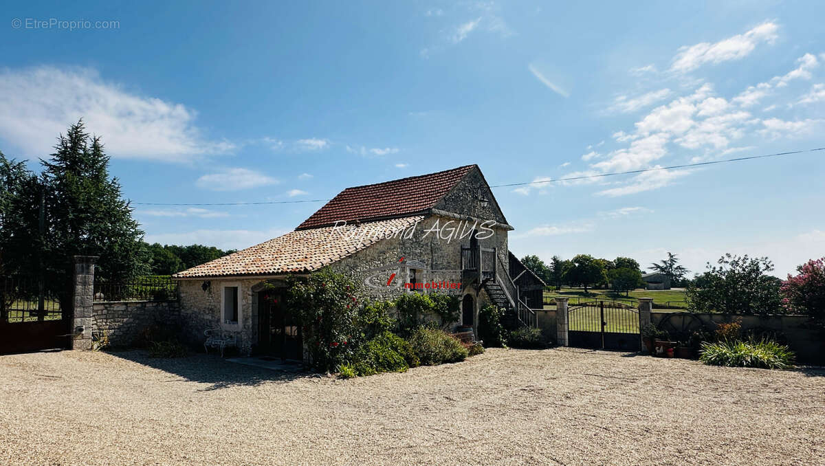 Maison à SAUSSIGNAC