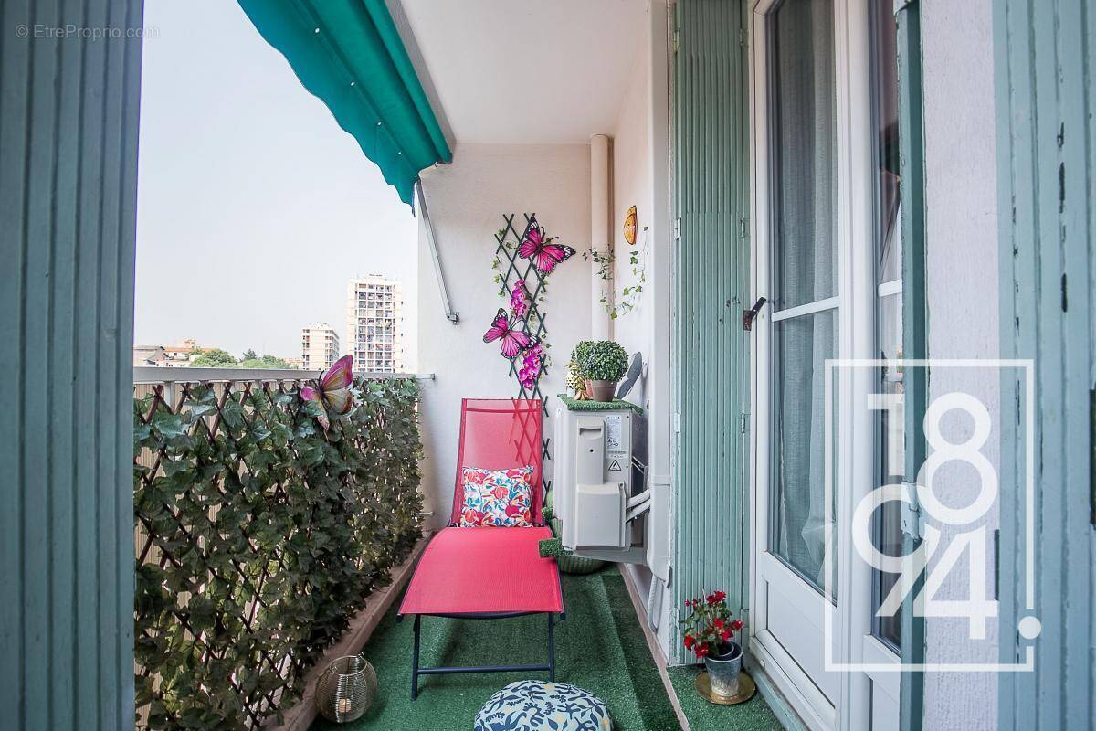 Appartement à MARSEILLE-3E