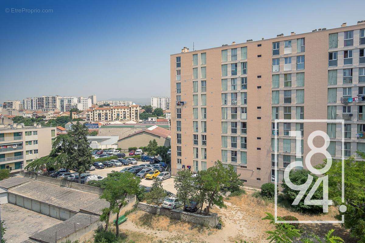 Appartement à MARSEILLE-3E