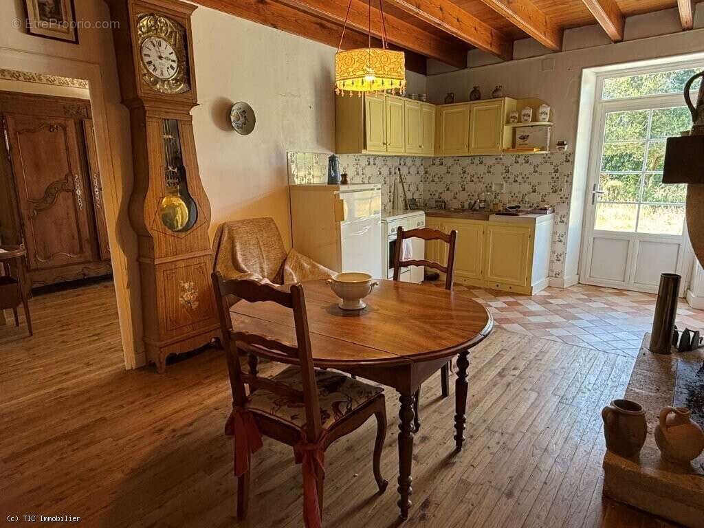 Maison à VILLEFAGNAN