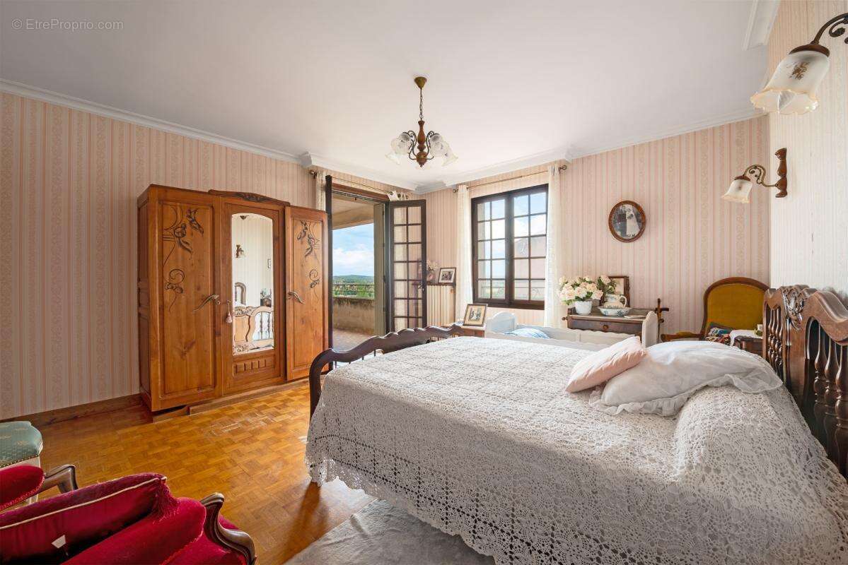 Maison à CASTELNAU-DE-LEVIS