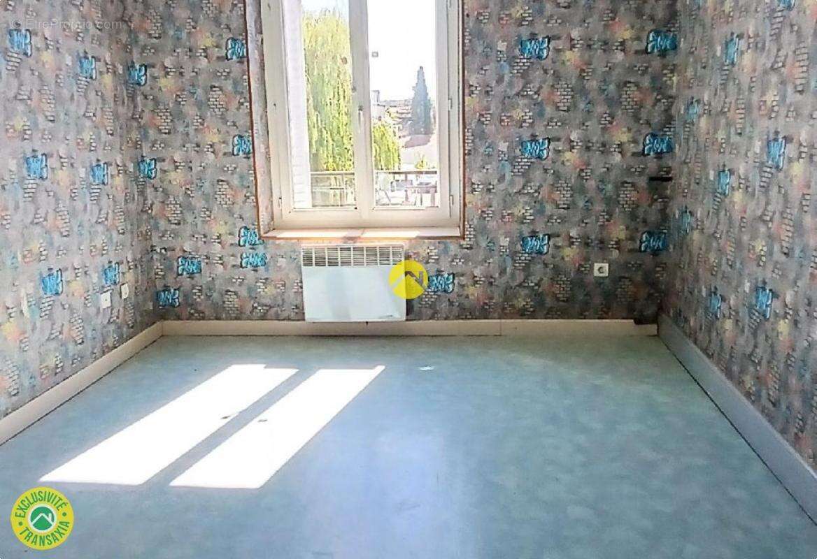 Maison à NERIS-LES-BAINS