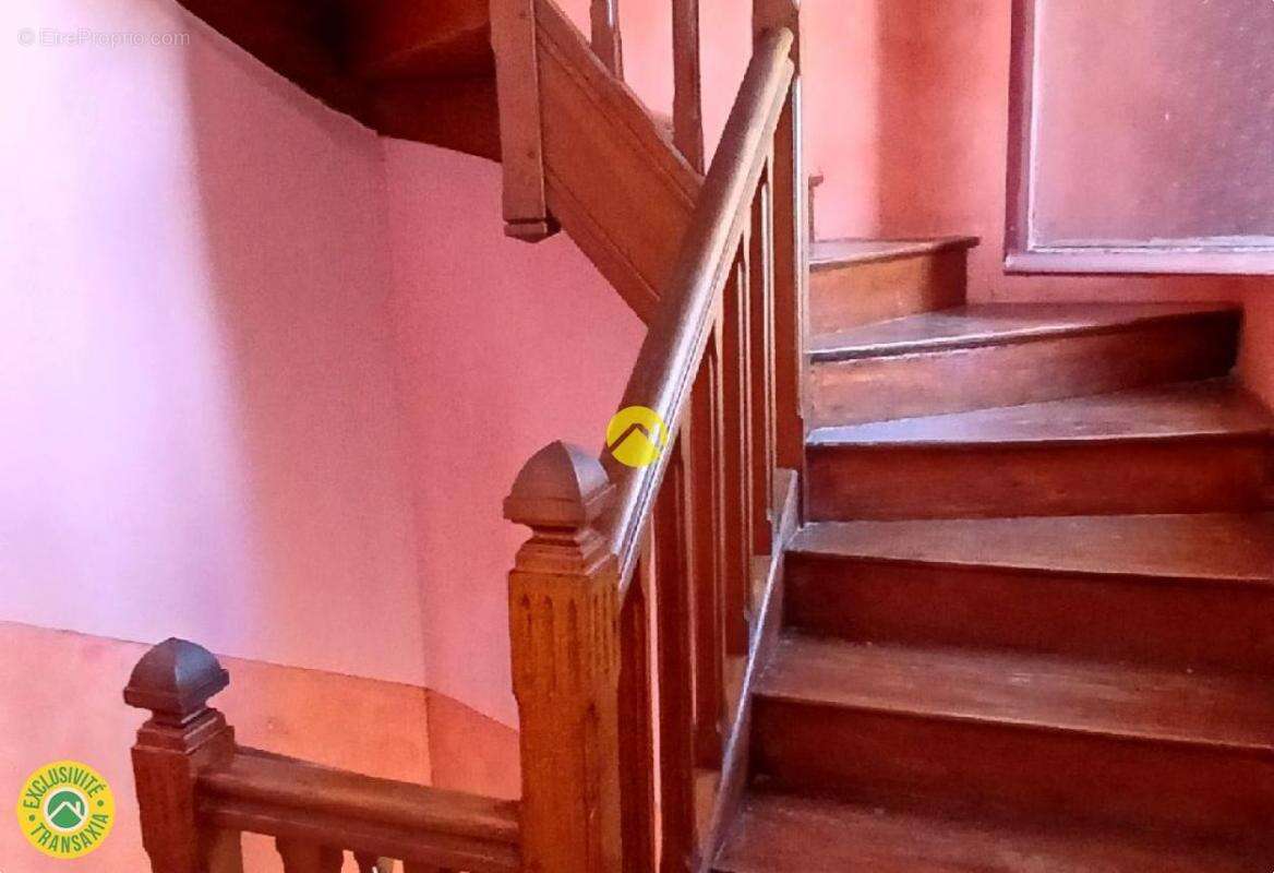 Maison à NERIS-LES-BAINS