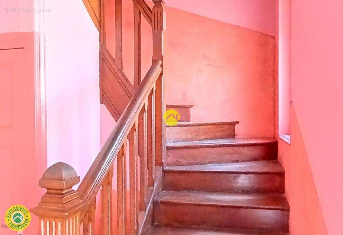 Maison à NERIS-LES-BAINS