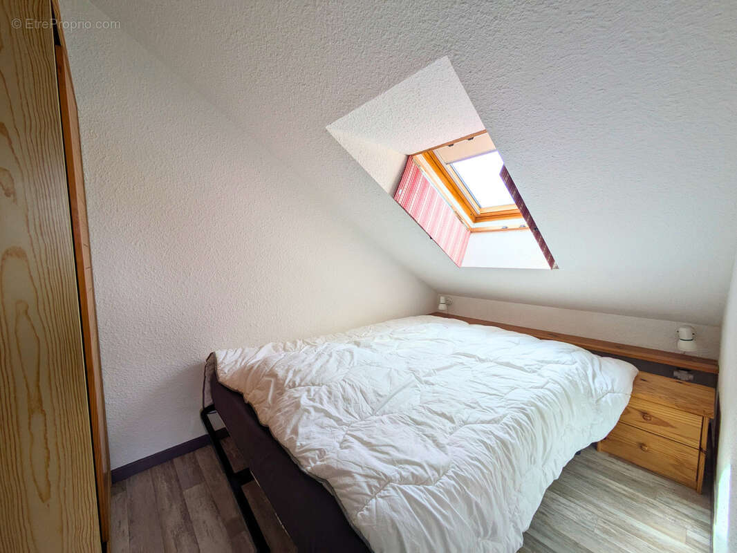 Appartement à SAINT-LEGER-LES-MELEZES