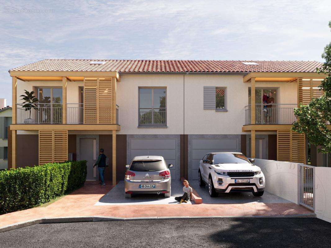 Maison à SAINTE-FOY-LES-LYON