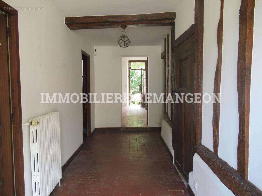 Maison à LA FERTE-BEAUHARNAIS