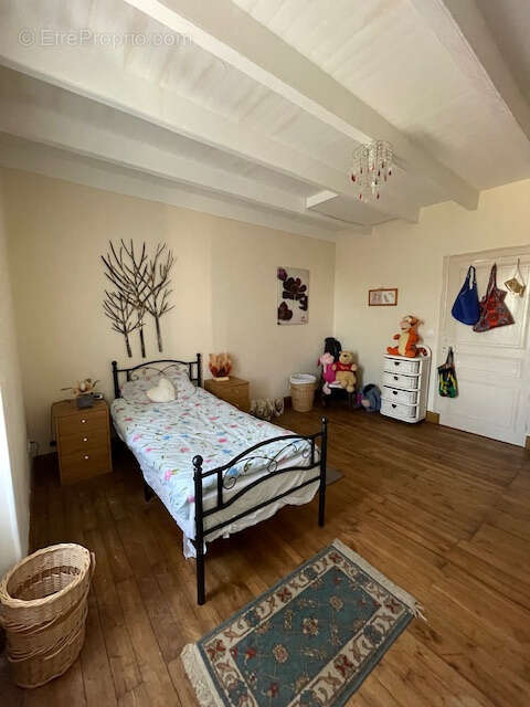 Maison à CHAMPNIERS