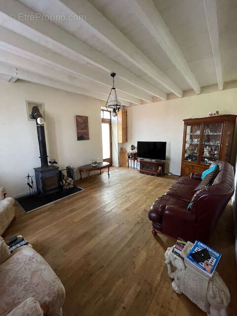 Maison à CHAMPNIERS