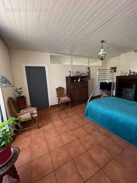 Maison à CHAMPNIERS