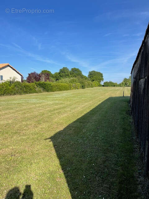 Maison à CHAMPNIERS