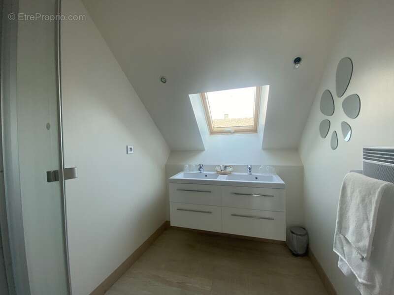 Appartement à DUN-LE-PALESTEL