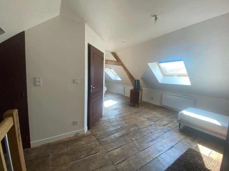 Appartement à DUN-LE-PALESTEL