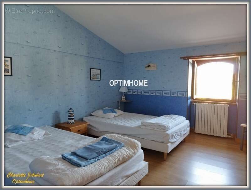 Maison à BARBEZIEUX-SAINT-HILAIRE