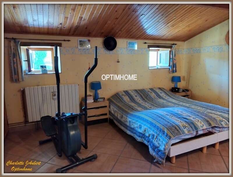 Maison à BARBEZIEUX-SAINT-HILAIRE