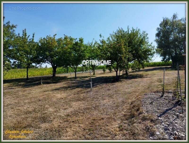 Maison à BARBEZIEUX-SAINT-HILAIRE