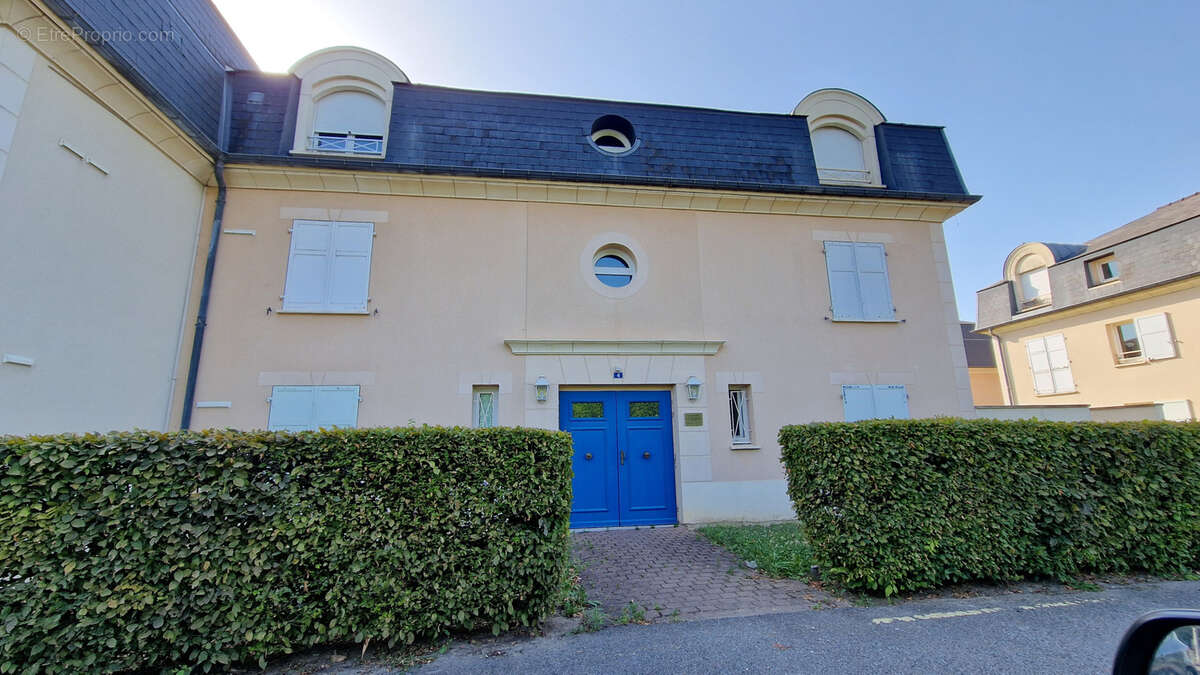 Appartement à LOUVRES