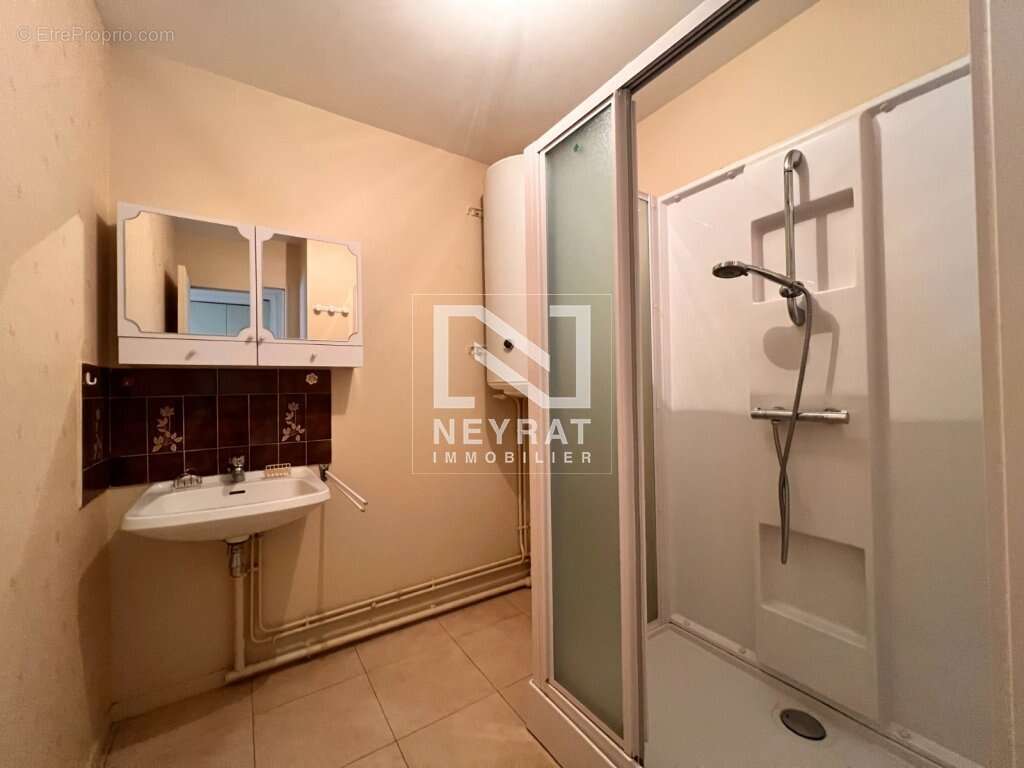 Appartement à EPINAC