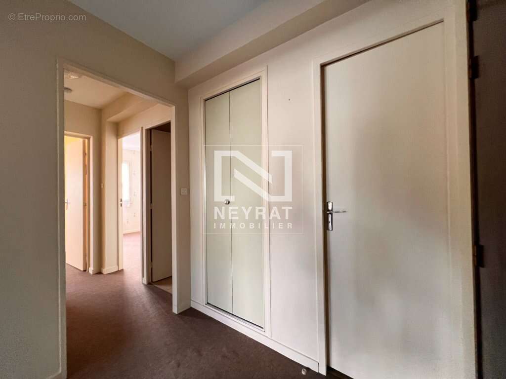 Appartement à EPINAC