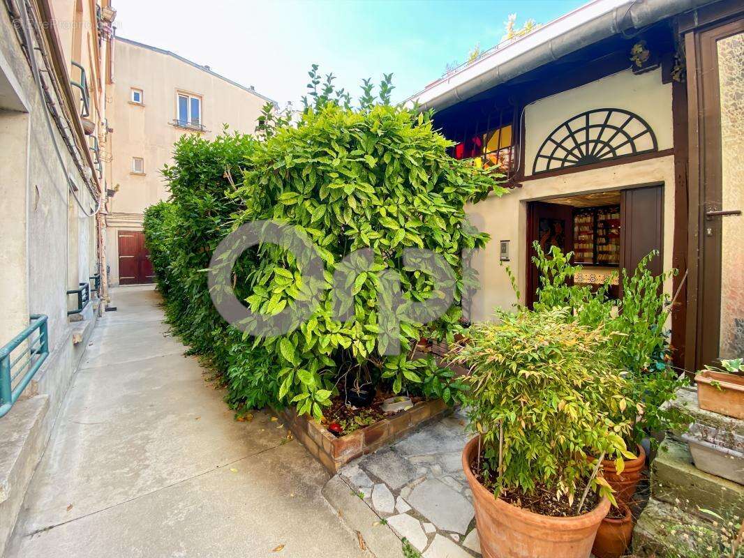 Appartement à PARIS-20E