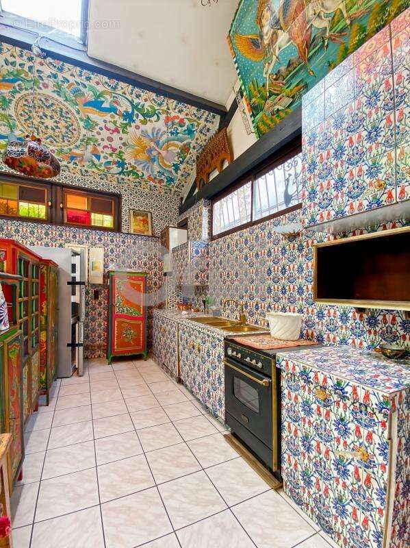 Appartement à PARIS-20E